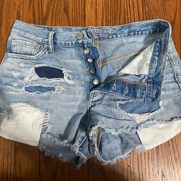 AE high rise denim shorts - Picture 2 of 4